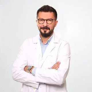 Op. Dr. Akın Sezgin — Ortopedi Ve Travmatoloji, Bafra, Samsun. Portre fotoğrafı.