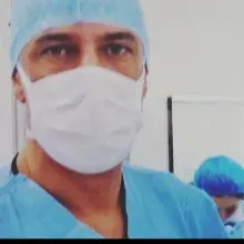 Uzm. Dr. Gürol Öksüzoğlu — Gastroenteroloji, Ankara. Portre fotoğrafı.