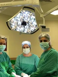 Prof. Dr. Suna Özdemir profilinde yer alan galeri fotoğrafı.