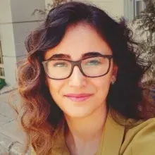 Uzm. Dr. Ayşegül Şahin Ekici — Psikiyatri, Kayseri. Portre fotoğrafı.