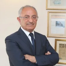 Prof. Dr. Hasan Taşçı — Genel Cerrahi, İstanbul. Portre fotoğrafı.