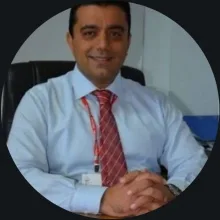 Op. Dr. Nazım Güreş — Genel Cerrahi, İstanbul. Portre fotoğrafı.