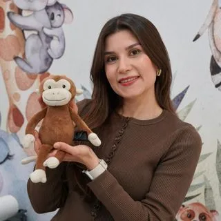 Uzm. Dt. Yasemin İspir Metin — Çocuk Diş Hekimliği (Pedodonti), Gaziantep. Portre fotoğrafı.