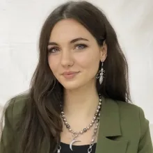 Erg. Sinem Altın Demirbağ Akkuş — Ergoterapi. Portre fotoğrafı.