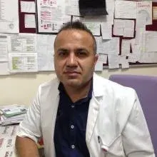 Op. Dr. Ergün Toprak — Kadın Hastalıkları Ve Doğum, Bursa. Portre fotoğrafı.