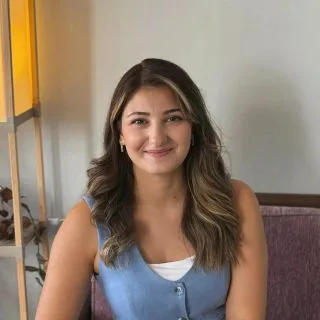 Psk. Neslihan Keskin Eraydın — Mersin. Portre fotoğrafı.