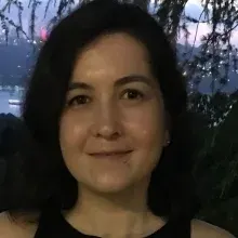 Merve Kaçar — Aile Danışmanlığı, Kadıköy, İstanbul. Portre fotoğrafı.