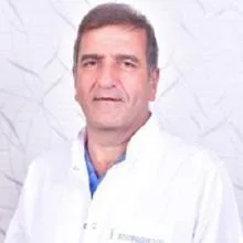 Uzm. Dr. Alper Özkan — Radyasyon Onkolojisi, Maltepe, İstanbul. Portre fotoğrafı.