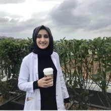 Fzt. Esra çelik — Fizyoterapi Ve Rehabilitasyon, İstanbul. Portre fotoğrafı.