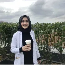 Fzt. Esra çelik — Fizyoterapi Ve Rehabilitasyon, İstanbul. Portre fotoğrafı.
