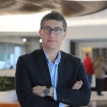 Prof. Dr. Ali İlker Filiz — İstanbul. Portre fotoğrafı.