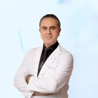 Op. Dr. Ahmet Şirinocak — Genel Cerrahi, İstanbul. Portre fotoğrafı.