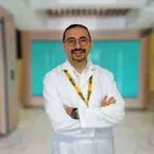 Prof. Dr. Hüseyin Altuğ Çakmak — Kardiyoloji, Nilüfer, Bursa. Portre fotoğrafı.