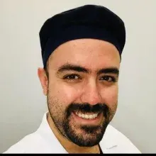 Dt. Furkan Doğançay — Diş Hekimi, Erzincan. Portre fotoğrafı.
