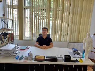 Op. Dr. İsmail Emre Gökce profilinde yer alan galeri fotoğrafı.