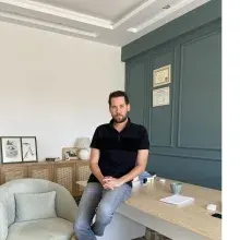 Uzm. Dr. Nedim Özak — Psikiyatri, Balıkesir. Portre fotoğrafı.