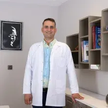 Doç. Dr. Bülent Özdemir — Ortopedi Ve Travmatoloji, Adana. Portre fotoğrafı.