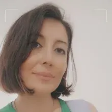 Özge Güvenler — Çocuk Gelişimi, Kocaeli. Portre fotoğrafı.