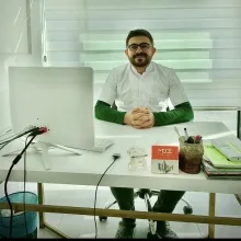 Dt. Okan Yazgan — Diş Hekimi, Karapınar, Konya. Portre fotoğrafı.