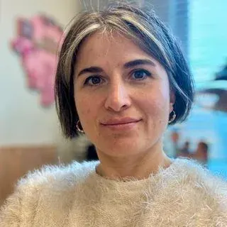 Op. Dr. Didem Korucu — Kadın Hastalıkları Ve Doğum, İstanbul. Portre fotoğrafı.