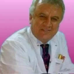 Op. Dr. Ercan Köse — Kadın Hastalıkları Ve Doğum, Bakırköy, İstanbul. Portre fotoğrafı.