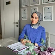 Uzm. Psk. Dan. Sena Yıldırım Ceyhan — Psikolojik Danışma ve Rehberlik, İstanbul. Portre fotoğrafı.