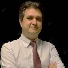 Prof. Dr. Akın Uğraş — Ortopedi Ve Travmatoloji, İstanbul. Portre fotoğrafı.