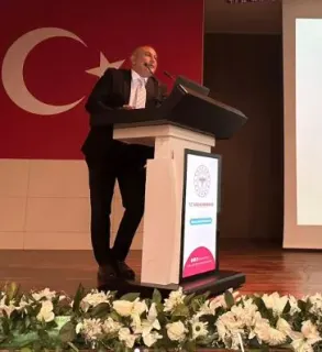 Prof. Dr. Hakan Çiçek profilinde yer alan galeri fotoğrafı.