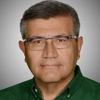Prof. Dr. Ali Turgay Çavuşoğlu — Ortopedi Ve Travmatoloji, Çankaya, Ankara. Portre fotoğrafı.