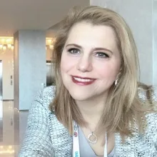 Prof. Dr. Dilek Dursun Altınörs — Göz Hastalıkları, Çankaya, Ankara. Portre fotoğrafı.