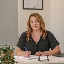 Kl. Psk. Pelin Karahan — Psikoloji, Muğla. Portre fotoğrafı.