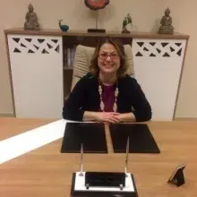 Uzm. Dr. Şehnaz Neslihan Gürz Yalçın — Psikiyatri, Ankara. Portre fotoğrafı.