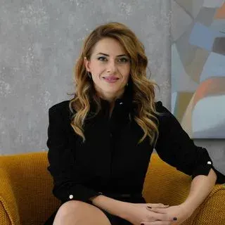 Op. Dr. Esra Gılbaz Akel — Kadın Hastalıkları Ve Doğum, Tekirdağ. Portre fotoğrafı.