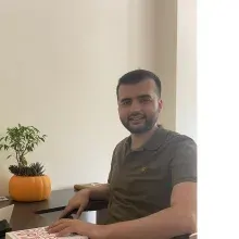 Uzm. Psk. Dan. Ömer Kamalak — Psikolojik Danışma ve Rehberlik, Kahramanmaraş. Portre fotoğrafı.