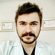 Dt. Ömer Faruk Yıldız — Diş Hekimi, Ankara. Portre fotoğrafı.