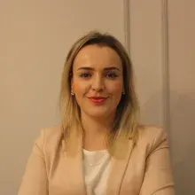 Dyt. Elif Keskin Dinçerler — Diyetisyen, İstanbul. Portre fotoğrafı.