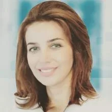 Op. Dr. Eda Tunç Şimşek — Kadın Hastalıkları Ve Doğum, Antalya. Portre fotoğrafı.