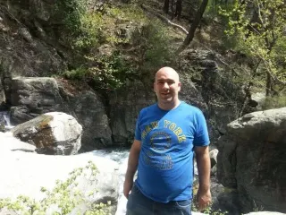 Op. Dr. Gündüz Kadir İstan profilinde yer alan galeri fotoğrafı.