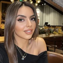 Psk. Begüm Aleyna Özgül — Psikoloji. Portre fotoğrafı.