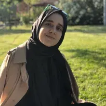 Ody. Betül Yalçın — Odyoloji (Dil, Konuşma ve Ses Bozuklukları). Portre fotoğrafı.