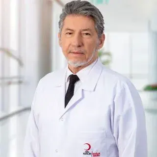 Dt. Ahmet Ali Özçakıl — Diş Hekimi, Maltepe, İstanbul. Portre fotoğrafı.