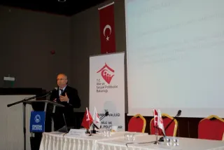 Dr. Fahri Davulcu profilinde yer alan galeri fotoğrafı.