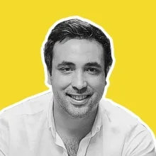 Uzm. Dr. Mustafa Burak Seven — Çocuk Sağlığı Ve Hastalıkları, Bodrum, Muğla. Portre fotoğrafı.