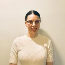 Fzt. Buse Hazal Akçay Özyurt — Fizyoterapi Ve Rehabilitasyon, Beşiktaş, İstanbul. Portre fotoğrafı.