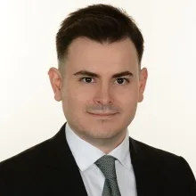 Op. Dr. Engin Dereköylü — Üroloji. Portre fotoğrafı.