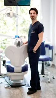 Dr. Dt. Can Berk Özer profilinde yer alan galeri fotoğrafı.