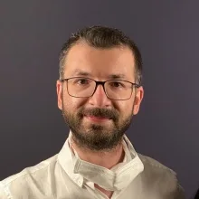 Dr. Öğr. Üyesi Mehmet Erdil — Kulak Burun Boğaz, İstanbul. Portre fotoğrafı.