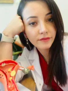 Op. Dr. Betül Yıldız profilinde yer alan galeri fotoğrafı.