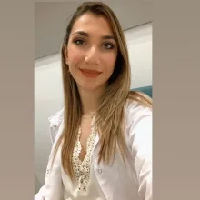 Dyt. Tutku Akkuş — Diyetisyen. Portre fotoğrafı.