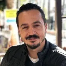 Op. Dr. Sarp Bayyurt — Ortopedi Ve Travmatoloji, Antalya. Portre fotoğrafı.